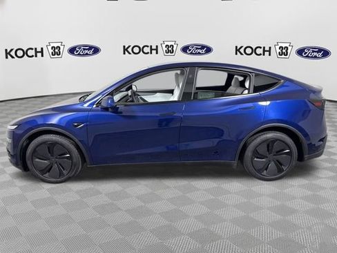 Used 2026 Tesla Model Y Long Range image 4