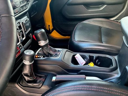 Used 2019 Jeep Wrangler Unlimited Rubicon AWD/4WD image 18
