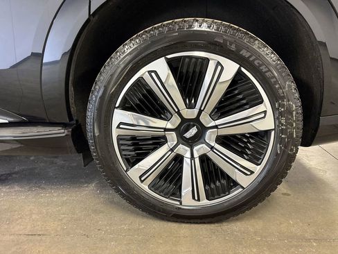 New 2025 Cadillac Escalade IQ Luxury 2 image 42