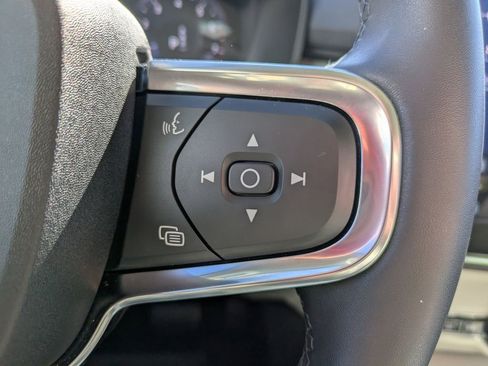 Certified 2022 Volvo XC40 T4 Inscription w/ Advanced Package image 27