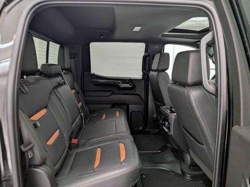 Used 2023 GMC Sierra 1500 AT4 w/ AT4 Premium Package image 23