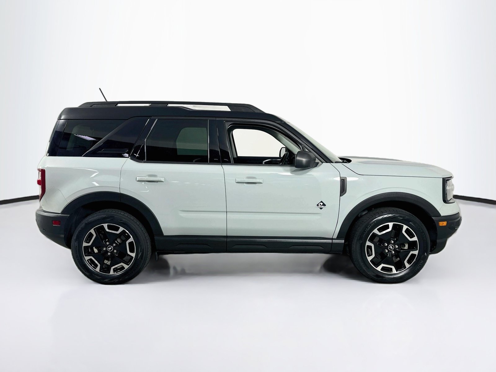 Used 2021 Ford Bronco Sport Outer Banks w/ Outer Banks Package (96D) AWD/4WD image 4