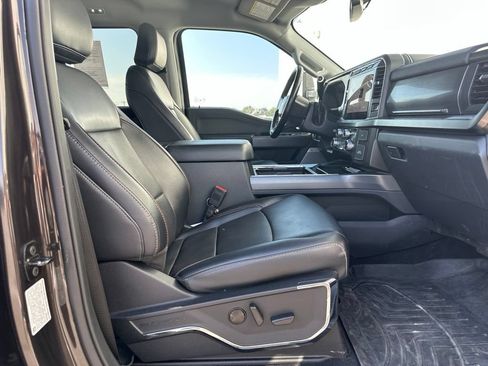 Used 2024 Ford F250 Lariat w/ Sport Appearance Package AWD/4WD image 26
