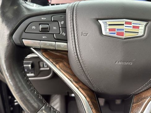 Used 2021 Cadillac Escalade Sport Platinum image 17