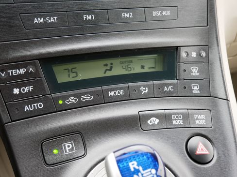 Used 2010 Toyota Prius Two FWD image 23