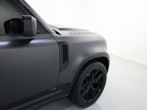 Used 2023 Land Rover Defender 90 V8 AWD/4WD image 67