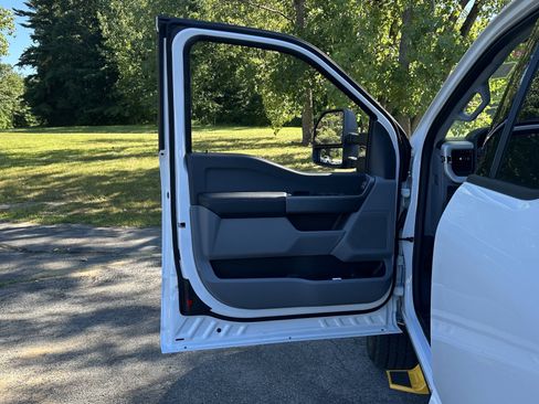 New 2025 Ford F350 XLT image 20