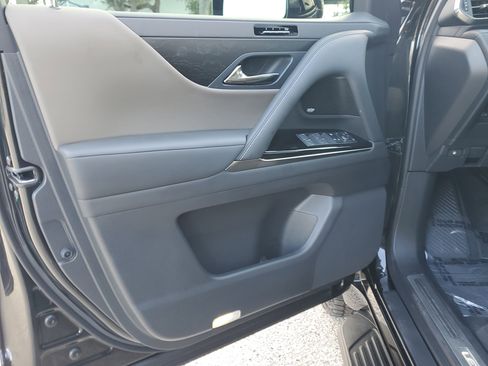 Used 2025 Lexus LX 700h Overtrail image 19