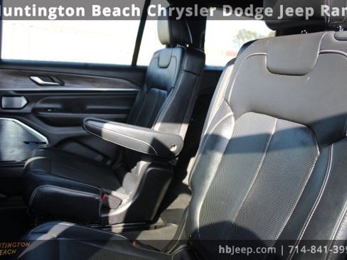 Used 2021 Jeep Grand Cherokee L Overland w/ Luxury Tech Group IV image 30