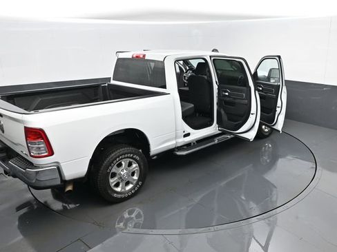 Used 2024 RAM 2500 Big Horn AWD/4WD image 23
