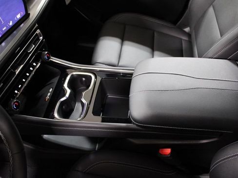 New 2025 Chevrolet Traverse LT w/ Enhanced Driving Package image 14