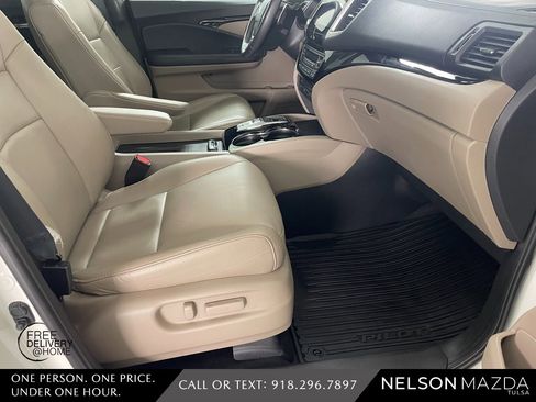 Used 2017 Honda Pilot Touring image 52