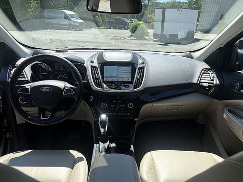 Used 2019 Ford Escape Titanium AWD/4WD image 13