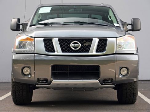 Used 2015 Nissan Titan PRO-4X AWD/4WD image 6