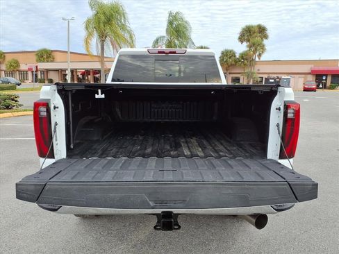 Used 2025 GMC Sierra 2500 SLT w/ SLT Convenience Package image 21