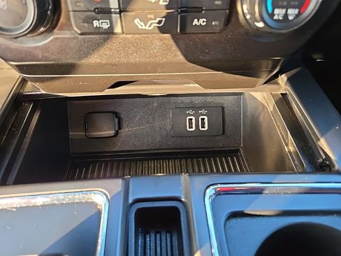 Used 2016 Ford F150 XLT w/ Equipment Group 302A Luxury image 38