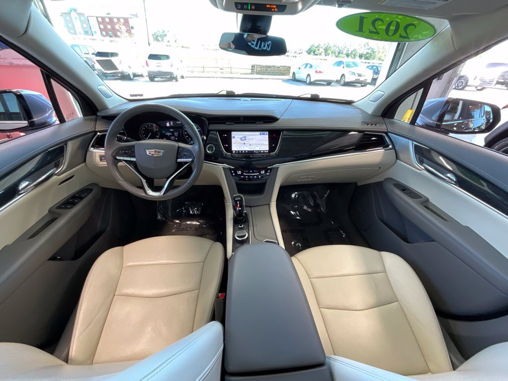 Used 2021 Cadillac XT6 Premium Luxury AWD/4WD image 8