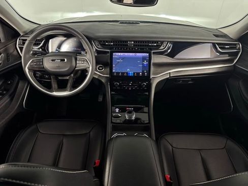 Used 2023 Jeep Grand Cherokee 4WD 4xe image 25