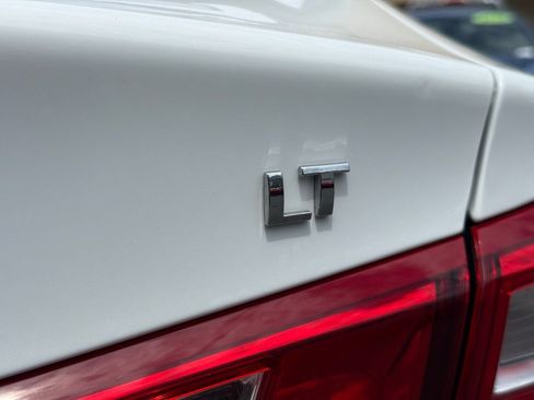 Used 2024 Chevrolet Malibu LT FWD image 11