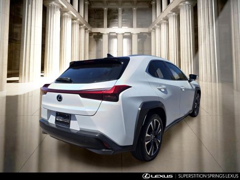Used 2020 Lexus UX 200 w/ Accessory Package FWD image 5