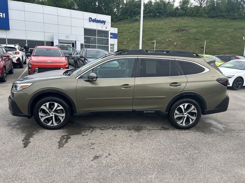 Used 2021 Subaru Outback Limited AWD/4WD image 12