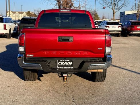 Used 2021 Toyota Tacoma TRD Off-Road image 6