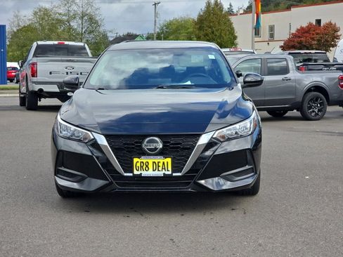 Used 2023 Nissan Sentra SV image 3