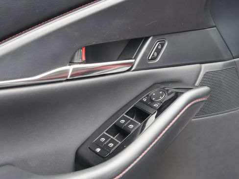 Used 2025 MAZDA CX-30 AWD 2.5 S w/ Preferred Package image 23