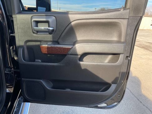 Used 2019 GMC Sierra 2500 SLT w/ Duramax Plus Package image 29