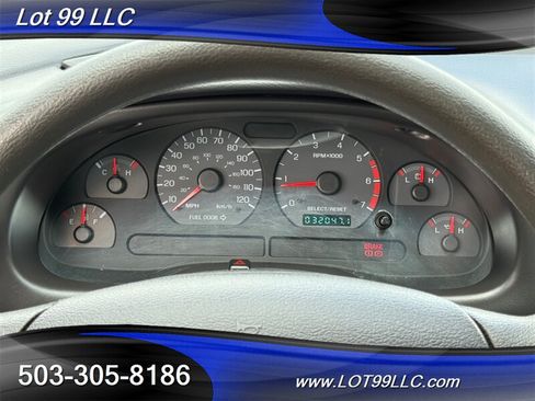 Used 2000 Ford Mustang Coupe RWD image 10