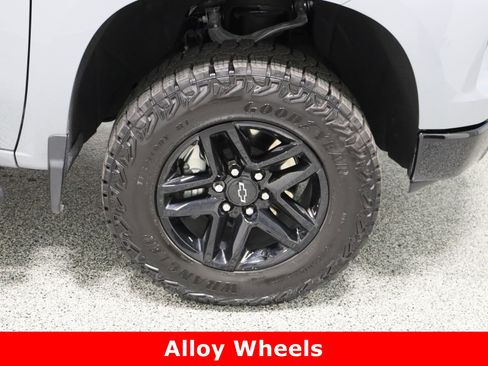 Used 2025 Chevrolet Silverado 1500 Custom Trail Boss image 5