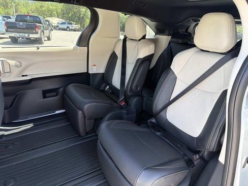 New 2026 Toyota Sienna Limited FWD image 13