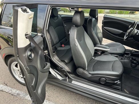 Used 2009 MINI Cooper Clubman Hardtop image 32