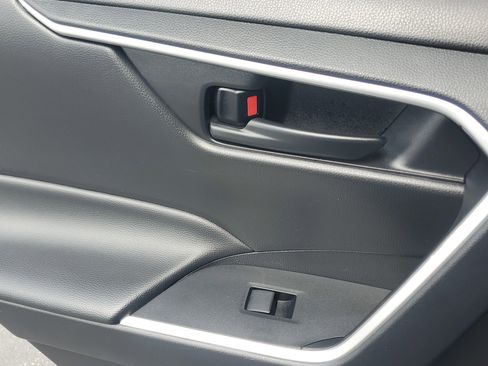 Certified 2024 Toyota RAV4 LE image 27