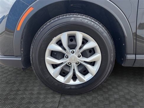 Used 2025 Honda CR-V LX image 13