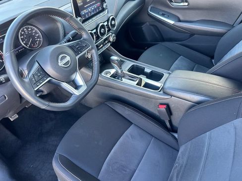 Used 2024 Nissan Sentra SR FWD image 9