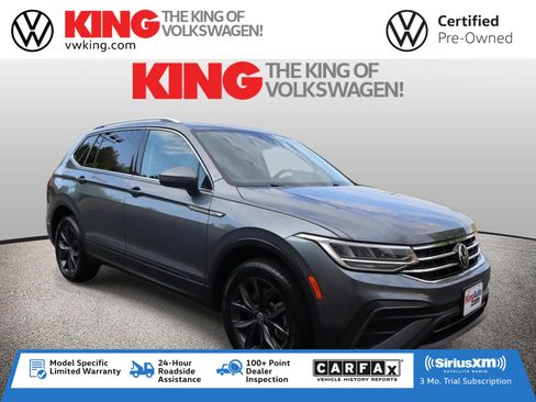 Certified 2022 Volkswagen Tiguan SE w/ Panoramic Sunroof Package AWD/4WD image 1
