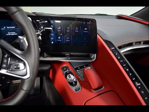 Used 2024 Chevrolet Corvette Stingray Preferred Conv w/ Z51 Performance Package RWD image 16