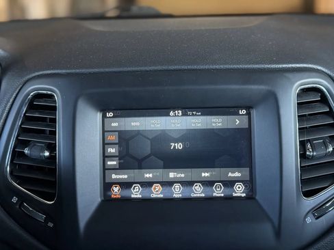 Used 2020 Jeep Compass Latitude w/ Cold Weather Group AWD/4WD image 28