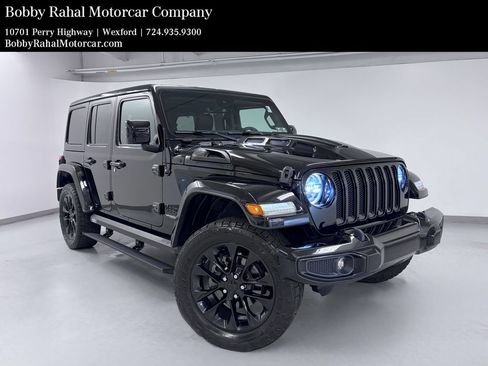 Used 2020 Jeep Wrangler Unlimited Sahara AWD/4WD image 1