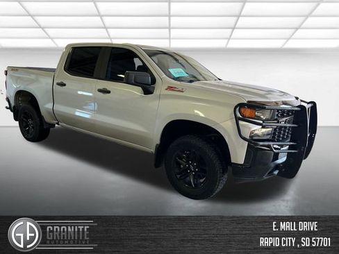 Used 2020 Chevrolet Silverado 1500 Custom Trail Boss w/ Custom Convenience Package AWD/4WD image 7