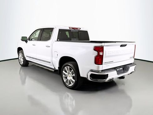 New 2026 Chevrolet Silverado 1500 High Country w/ High Country Premium Package AWD/4WD image 5