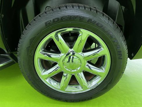 Used 2010 GMC Yukon Denali AWD/4WD image 15