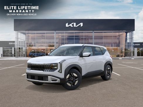 New 2027 Kia Seltos LX FWD image 1