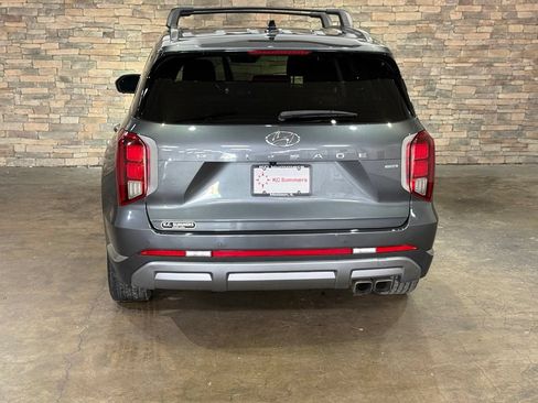 Used 2023 Hyundai Palisade Limited AWD/4WD image 7