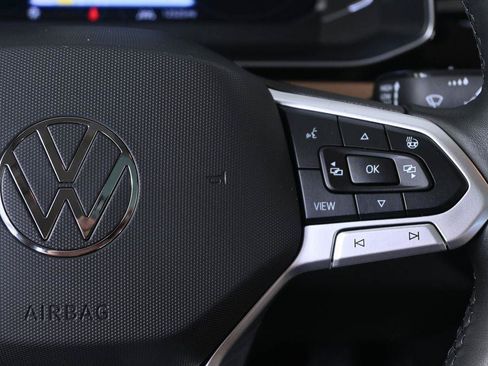 Used 2025 Volkswagen Jetta SEL FWD image 11