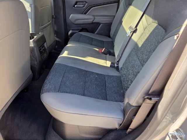 Certified 2024 Chevrolet Colorado ZR2 w/ Technology Package AWD/4WD image 11