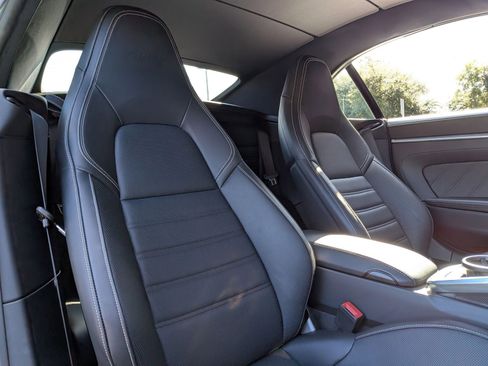 Certified 2022 Porsche 911 Turbo image 25