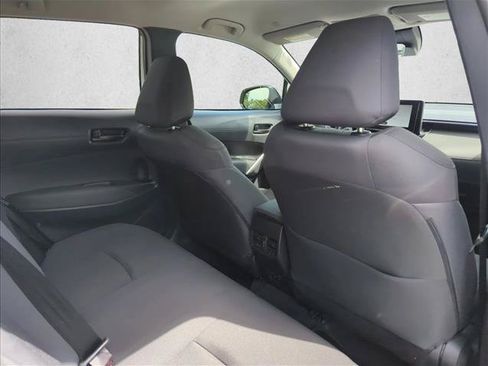 Used 2026 Toyota Corolla Cross LE FWD image 28