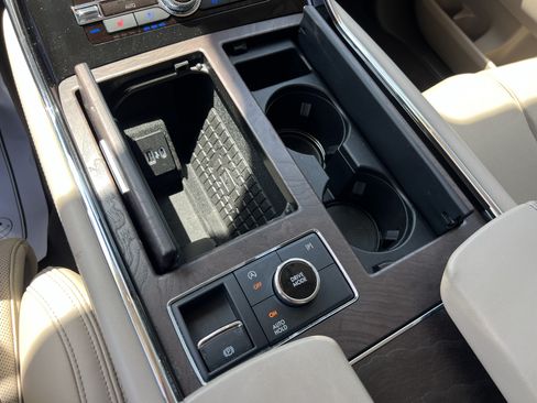 Certified 2023 Lincoln Navigator Reserve RWD image 24